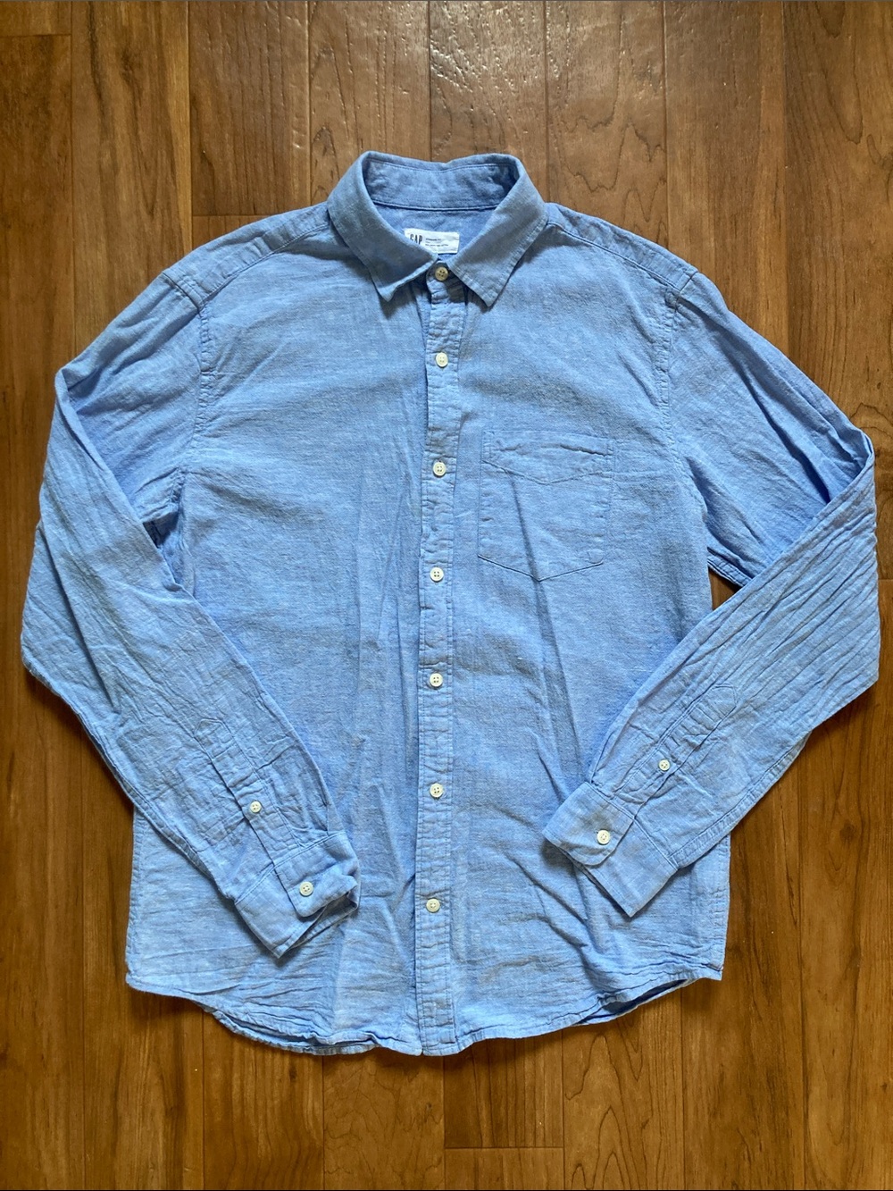 Gap Men's Light Blue Cotton/Linen blend Casual Button-Down Shirt